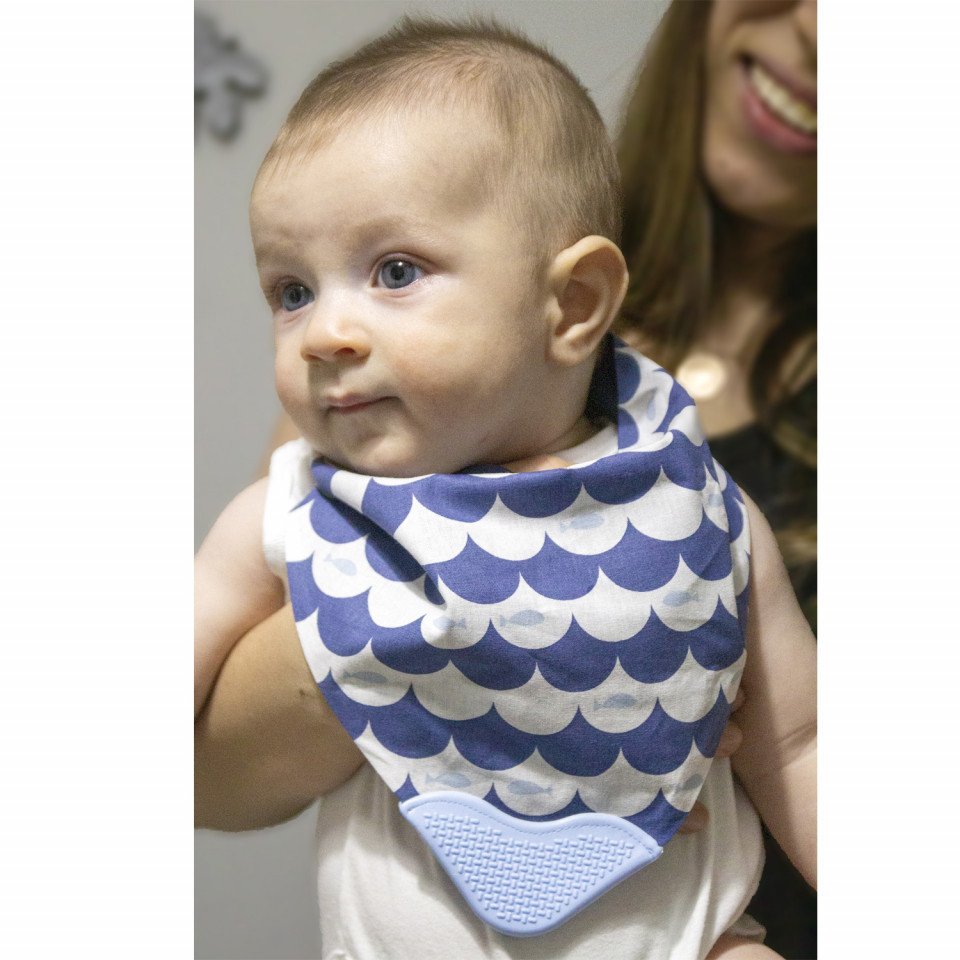Baveta tip bandana cu jucarie dentitie (Culoare: Crem)