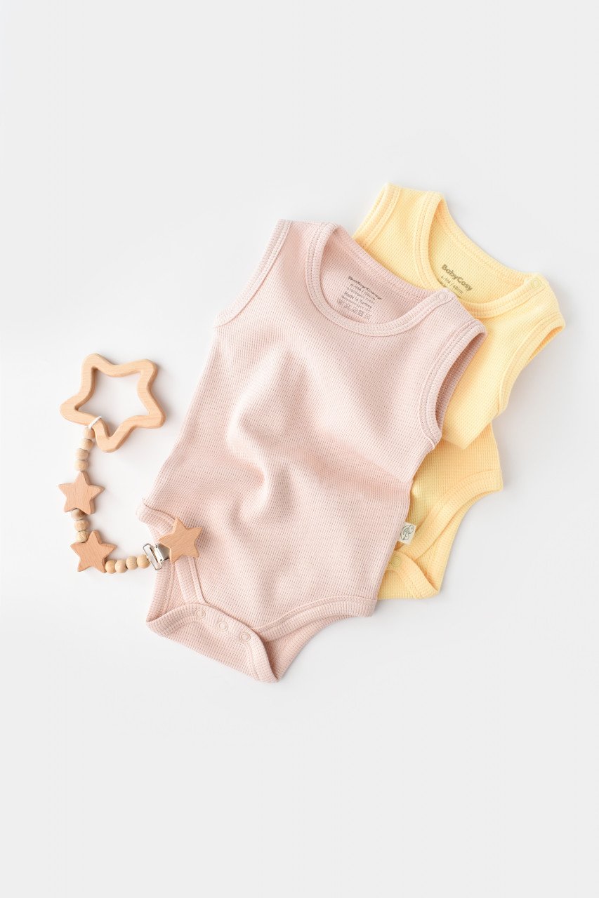 Set 2 body-uri fara maneci bebe unisex -100% bumbac organic - Galben/Roz