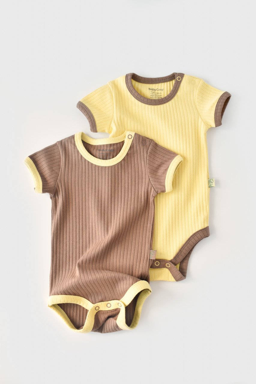 Set 2 body-uri Ribana Bebe Unisex din bumbac organic si 5%elastan - Vanilie/Maro BabyCosy (Marime: 18-24 Luni)