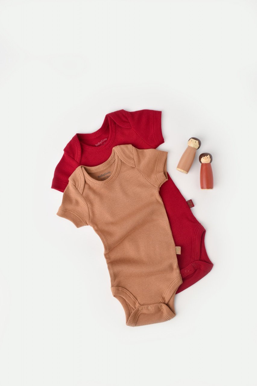 Set 2 body-uri bebe unisex din bumbac organic si modal - Maro/Rosu