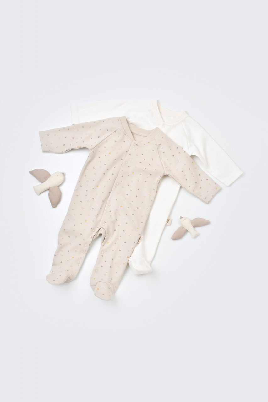 Set 2 salopetele cu maneca lunga si pantaloni lungi cu botosei - 100%bumbac organic - Crem cu buline
