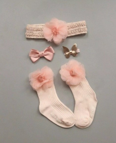 Set 4 piese - sosete cu accesorii Drool (Model: A)