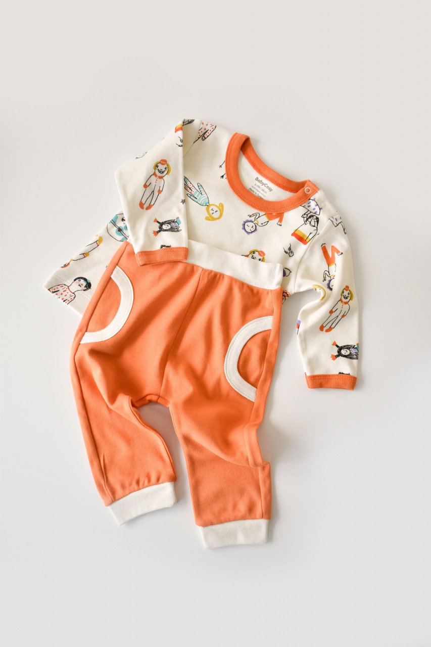 Set bluzita cu maneca lunga si pantaloni lungi