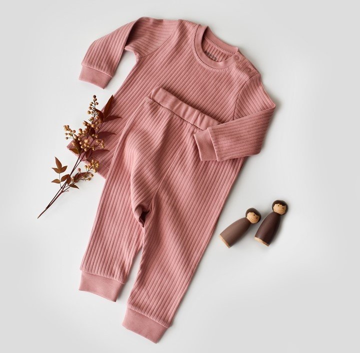 Set bluzita cu maneca lunga si pantaloni lungi din bumbac organic si 5% elastan - Roz