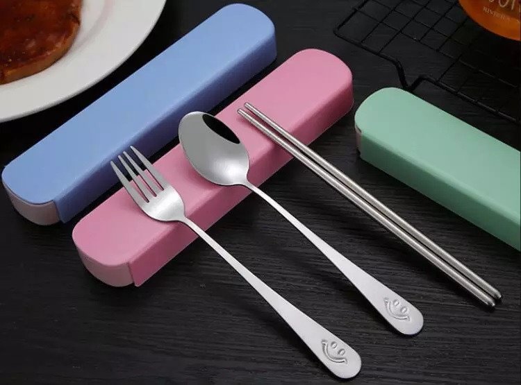 Set de tacamuri pentru calatorii Drool (Culoare: Bleu)