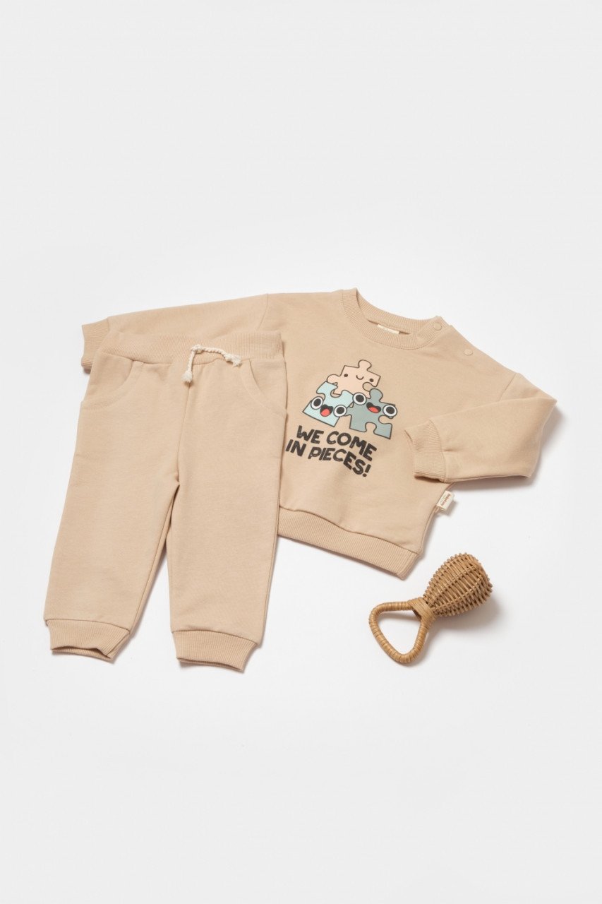 Set hanorac si pantaloni