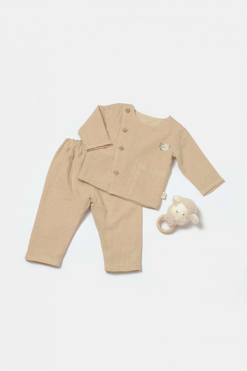 Set bluza cu nasturi si pantaloni